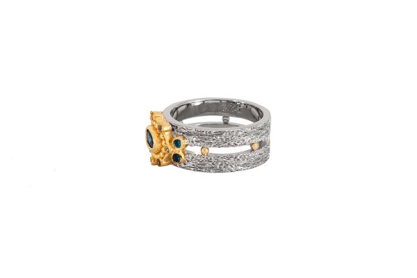 Ασημένιο χειροποίητο δαχτυλίδι με blue topaz 30