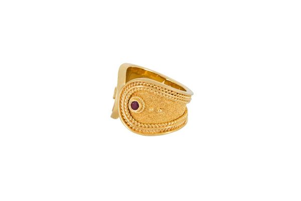 Silver handmade ring with rubies 8